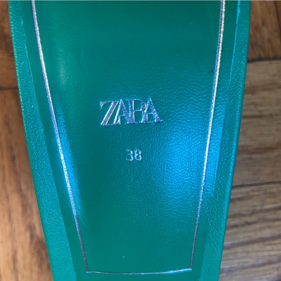 NWOT green Zara slide heels - Picture 4 of 7